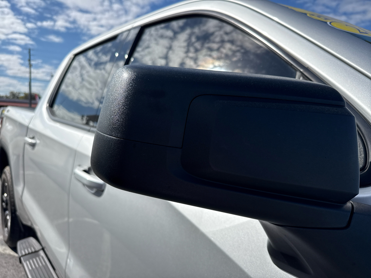 GMC Sierra 1500 Limited 4WD Crew Cab 147" Elevation w/3SB 2022