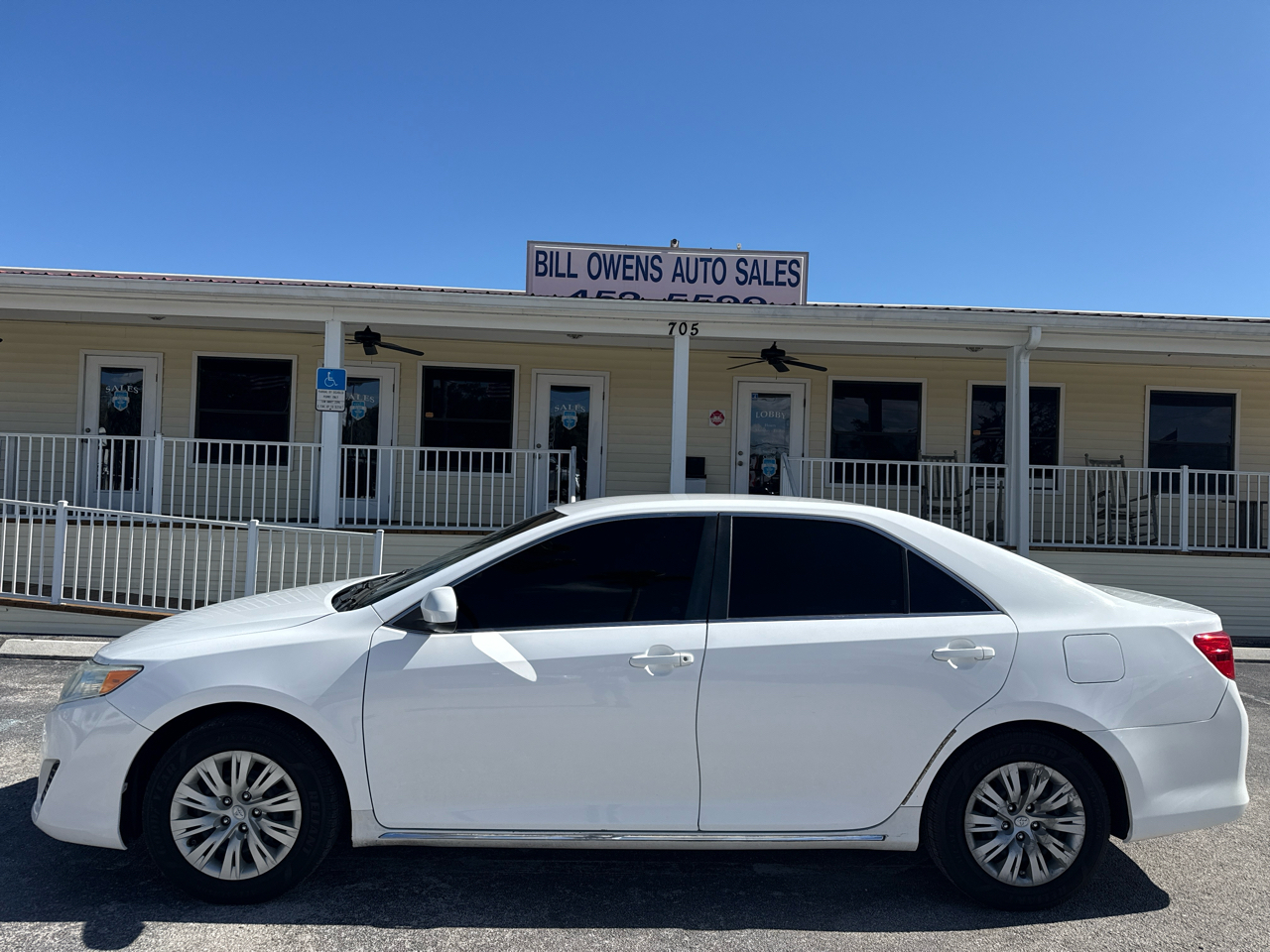 Toyota Camry 4dr Sdn I4 Auto L (Natl) 2013