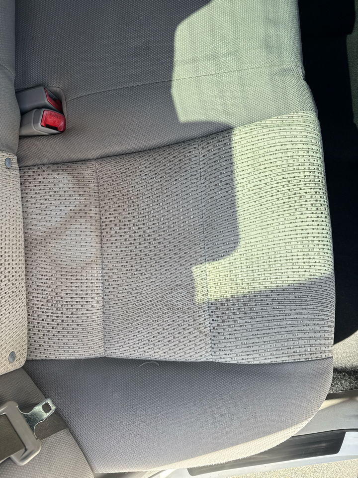 Toyota Camry 4dr Sdn I4 Auto L (Natl) 2013