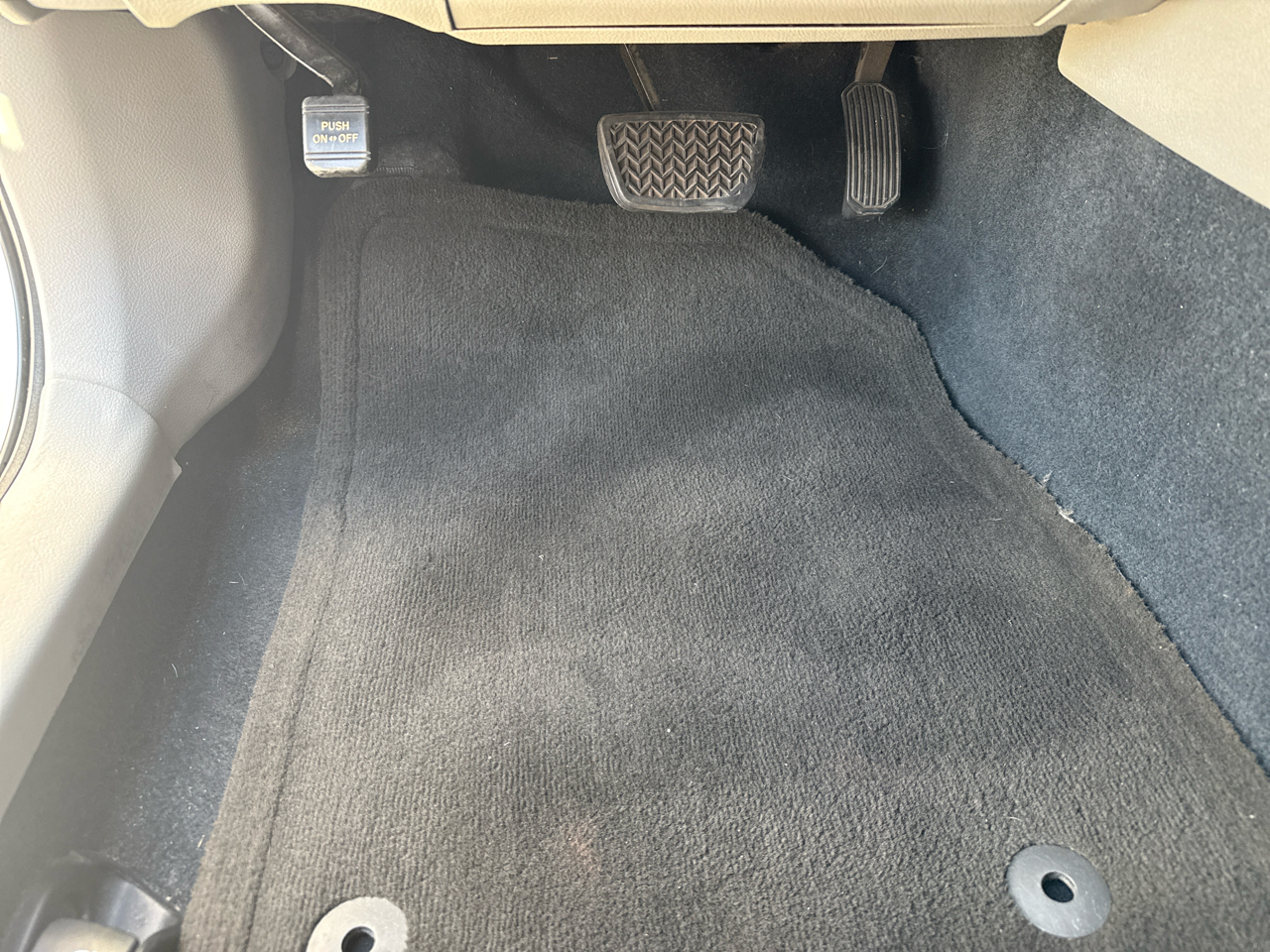 Toyota Camry 4dr Sdn I4 Auto L (Natl) 2013