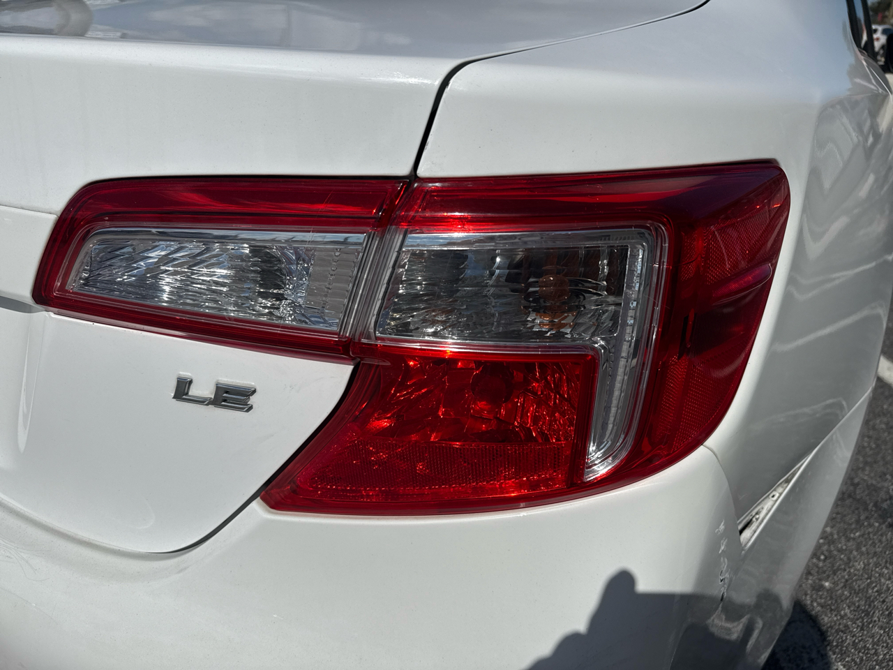 Toyota Camry 4dr Sdn I4 Auto L (Natl) 2013