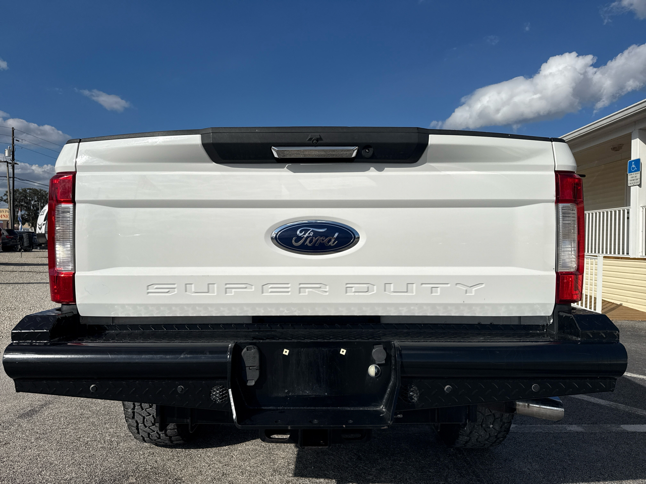 Ford Super Duty F-250 SRW King Ranch 4WD Crew Cab 8' Box 2018