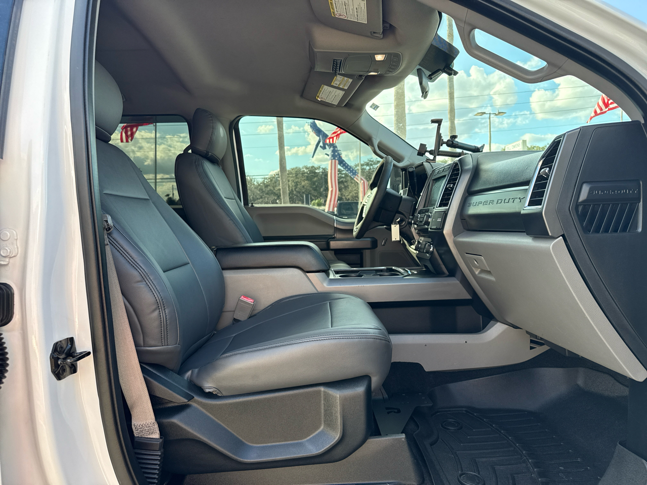 Ford Super Duty F-250 SRW King Ranch 4WD Crew Cab 8' Box 2018