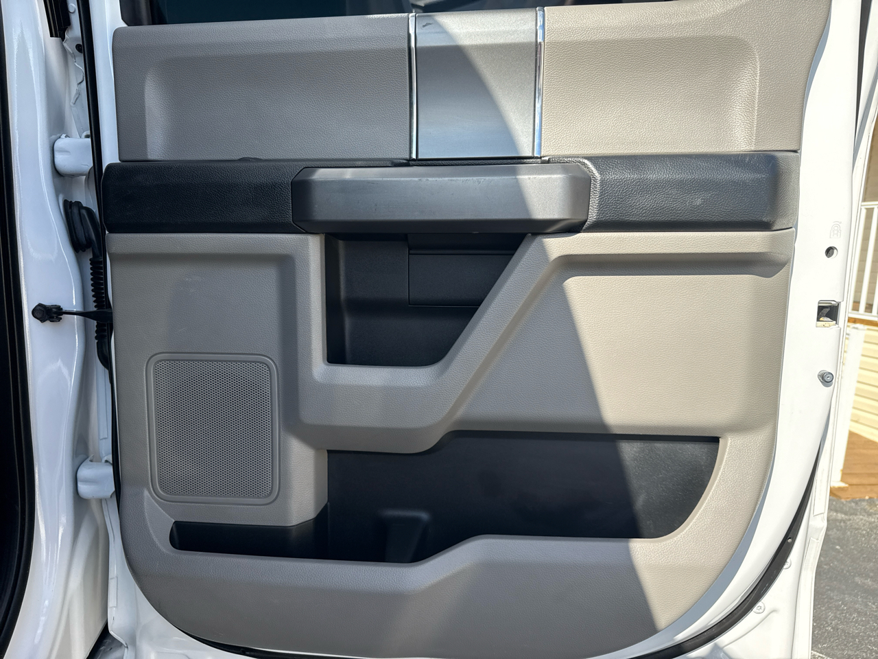 Ford Super Duty F-250 SRW King Ranch 4WD Crew Cab 8' Box 2018