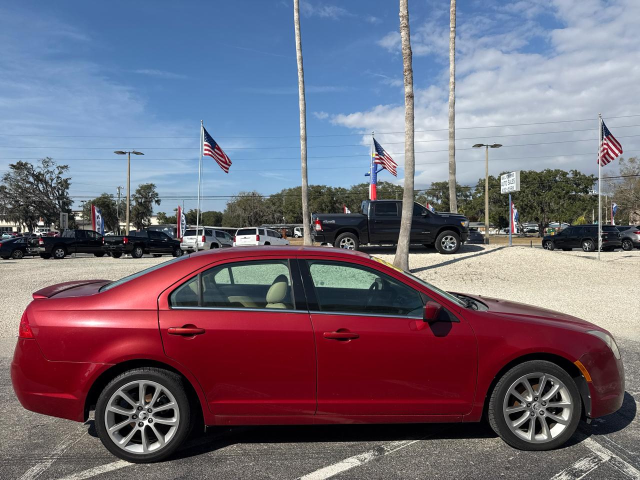 Mercury Milan 4dr Sdn Premier FWD 2010