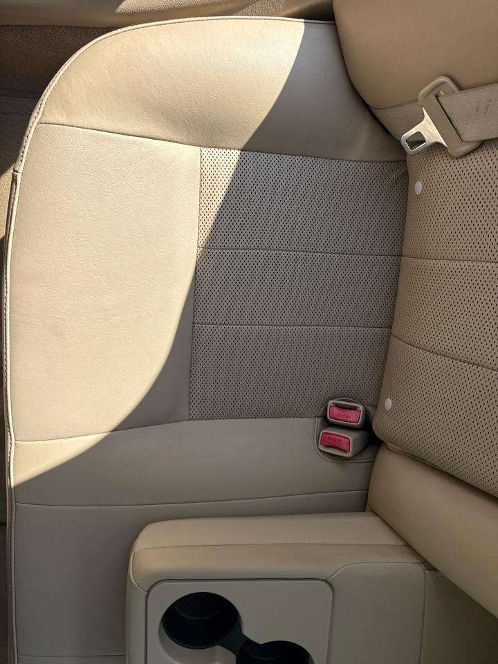 Mercury Milan 4dr Sdn Premier FWD 2010