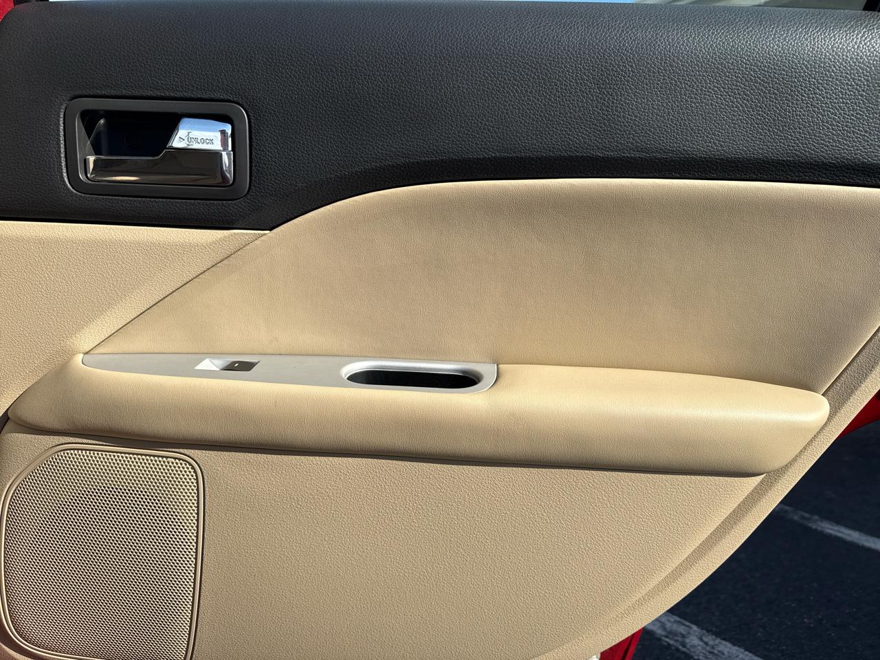 Mercury Milan 4dr Sdn Premier FWD 2010