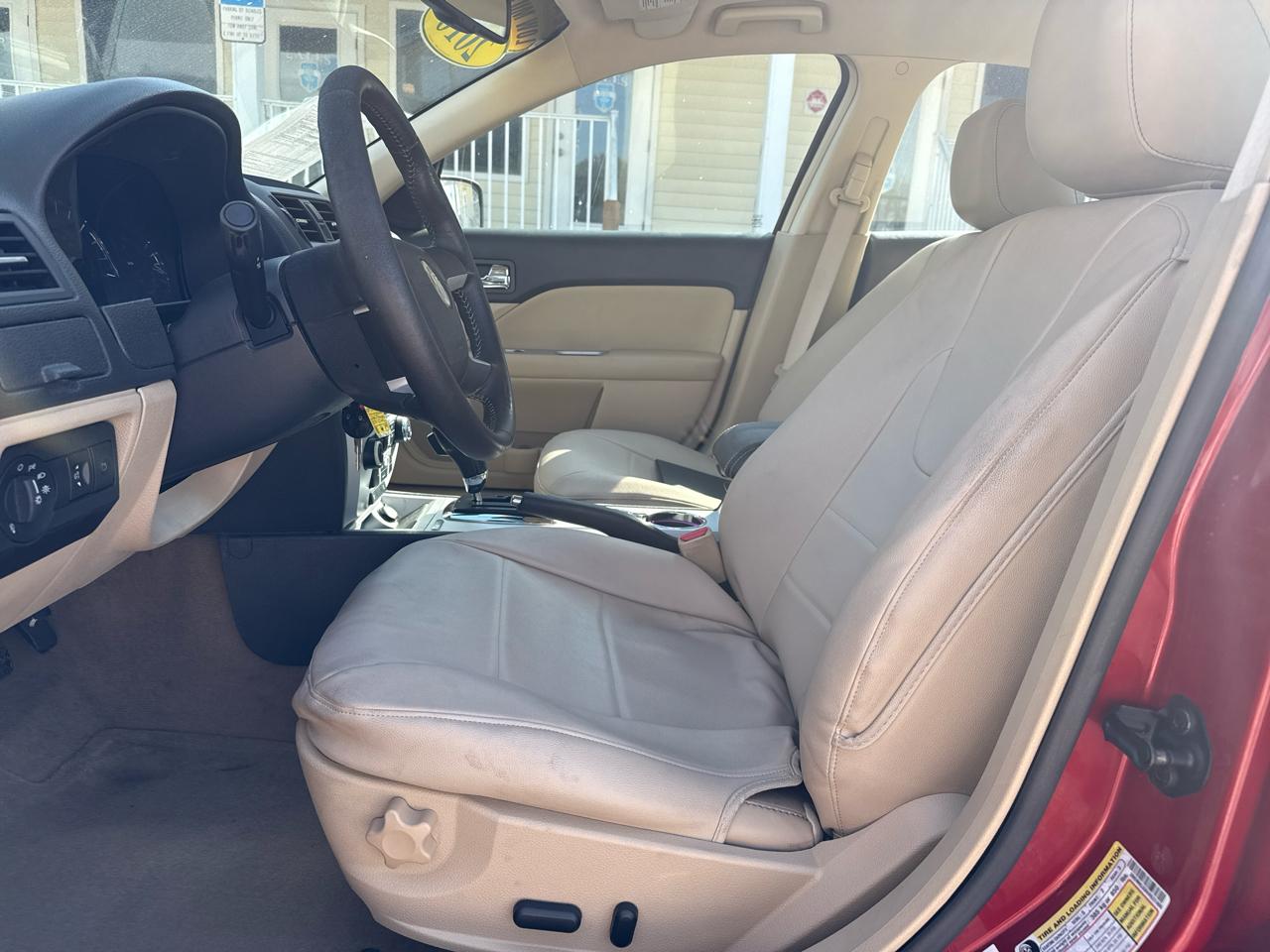 Mercury Milan 4dr Sdn Premier FWD 2010