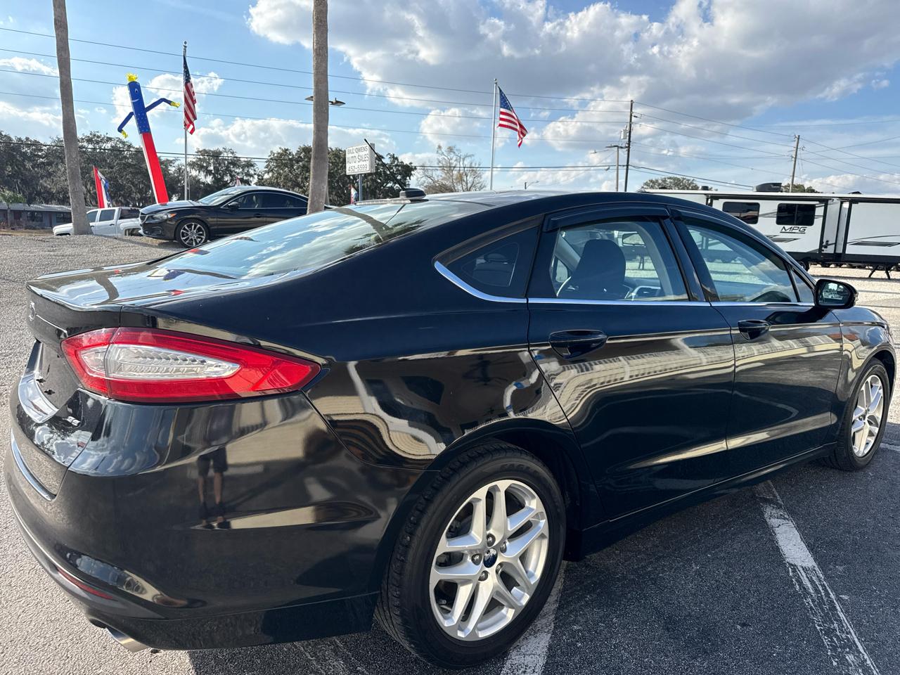 Ford Fusion 4dr Sdn SE FWD 2016