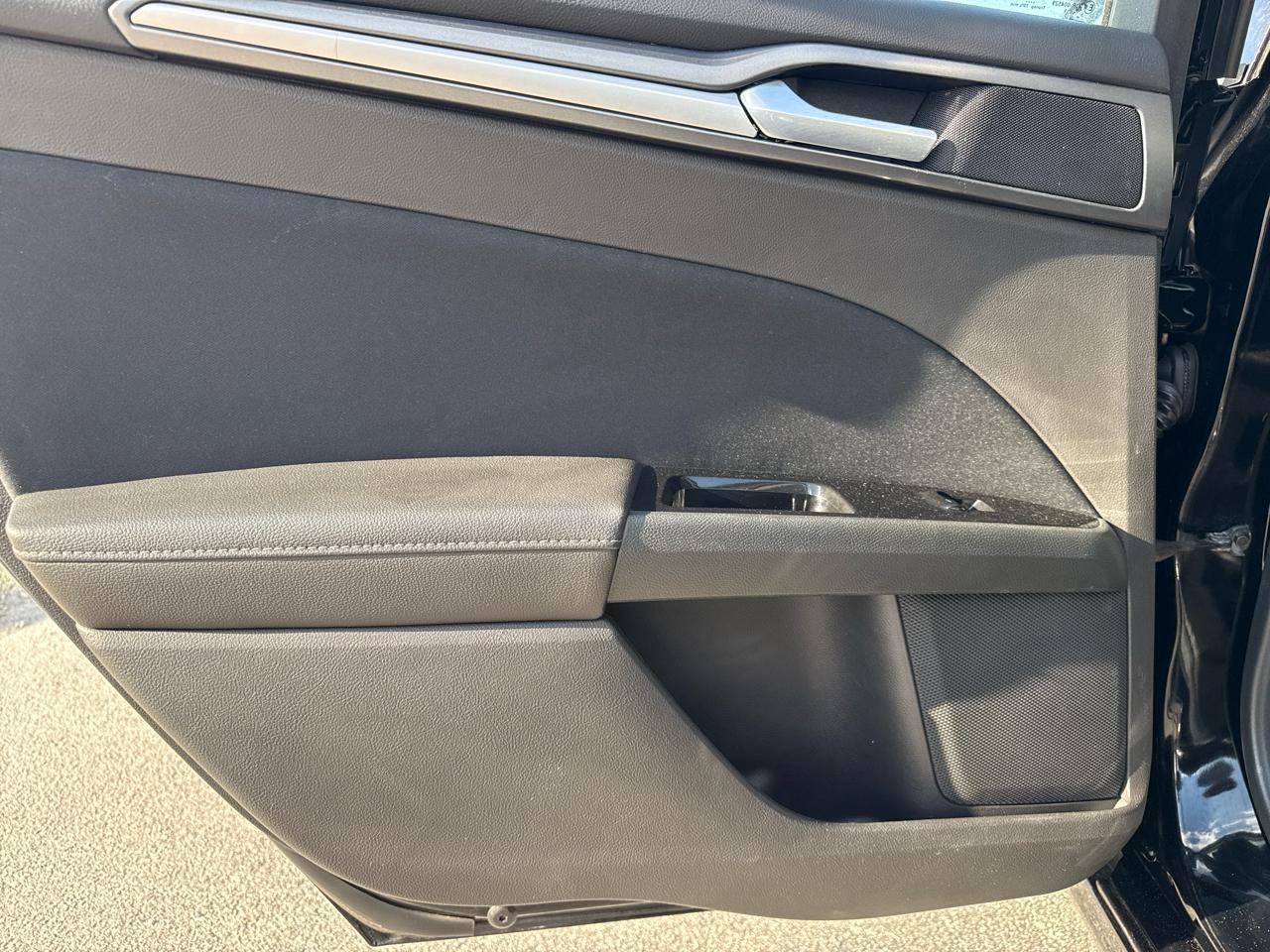 Ford Fusion 4dr Sdn SE FWD 2016