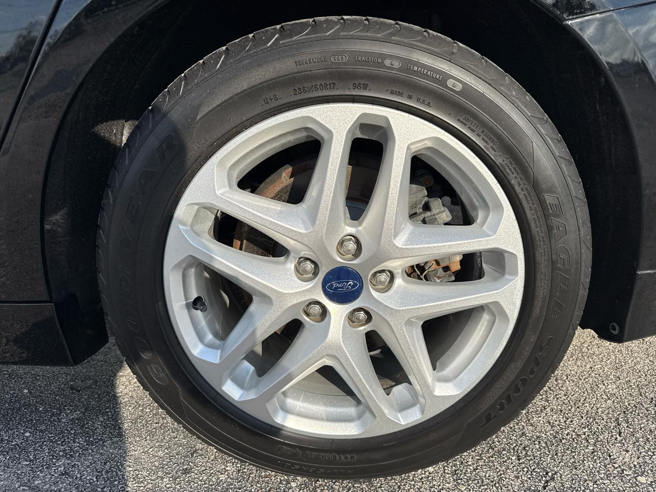 Ford Fusion 4dr Sdn SE FWD 2016