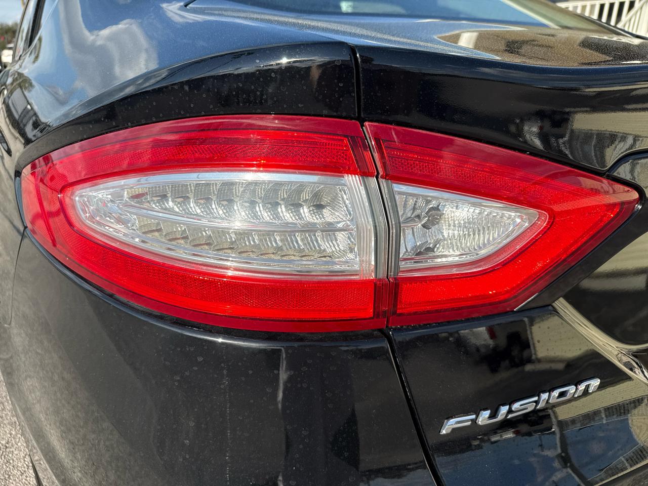 Ford Fusion 4dr Sdn SE FWD 2016