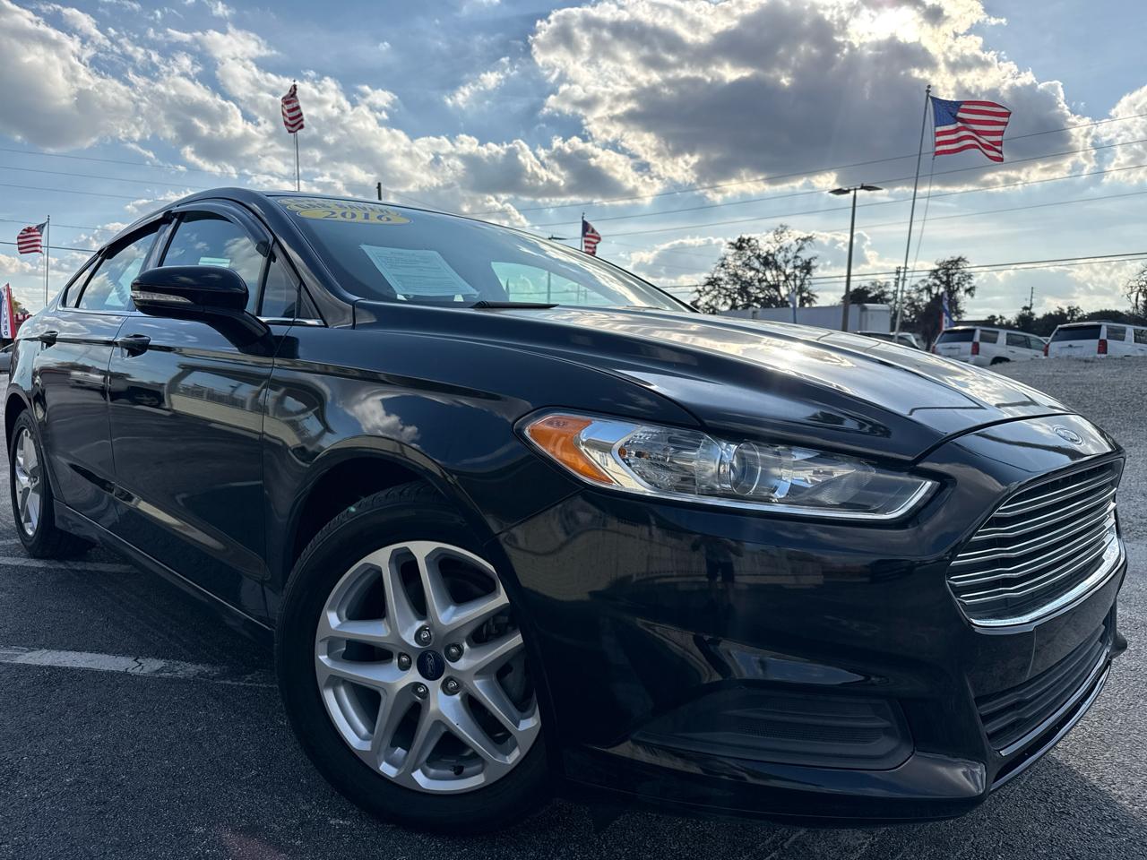 Ford Fusion 4dr Sdn SE FWD 2016