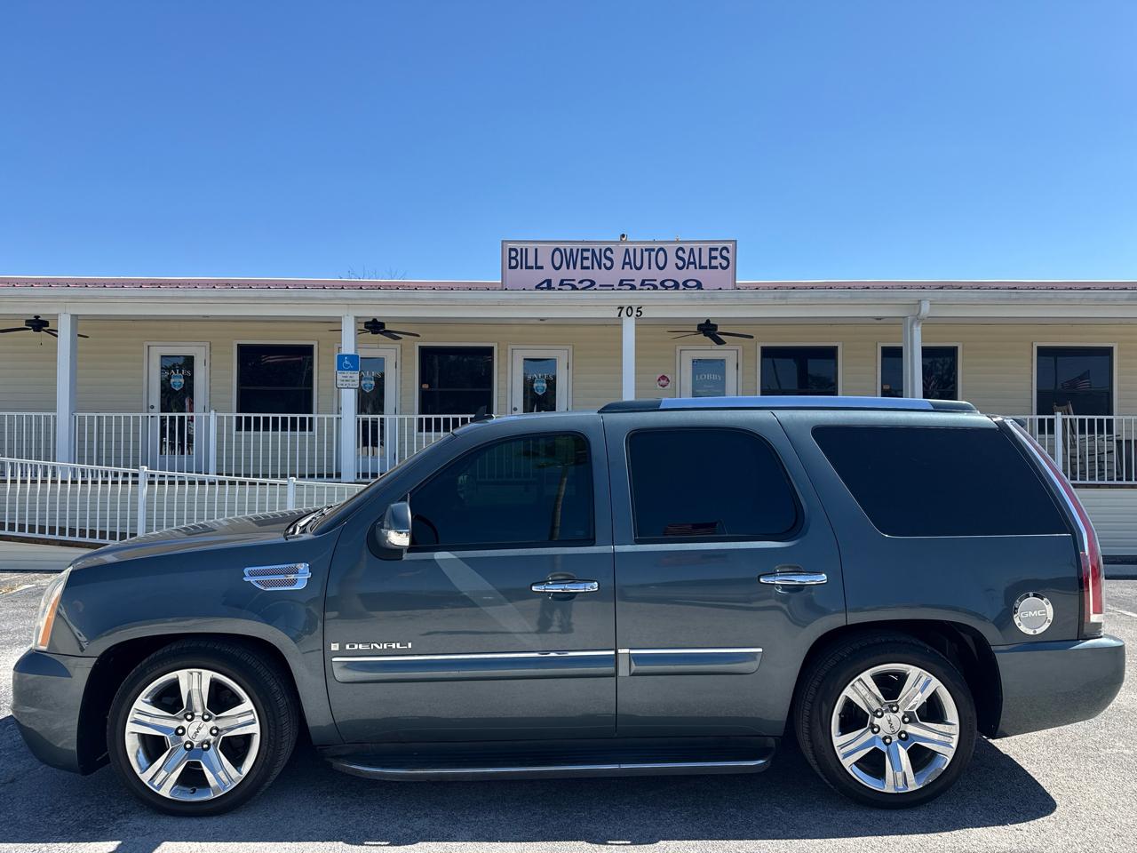 GMC Yukon Denali AWD 4dr 2008