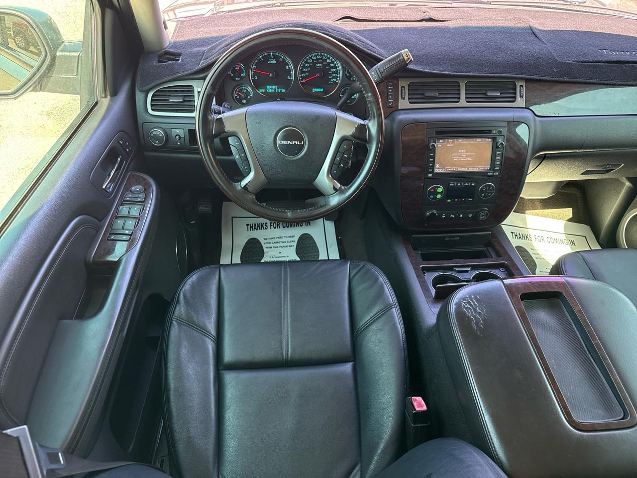 GMC Yukon Denali AWD 4dr 2008