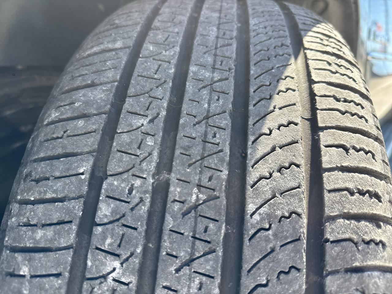 GMC Yukon Denali AWD 4dr 2008