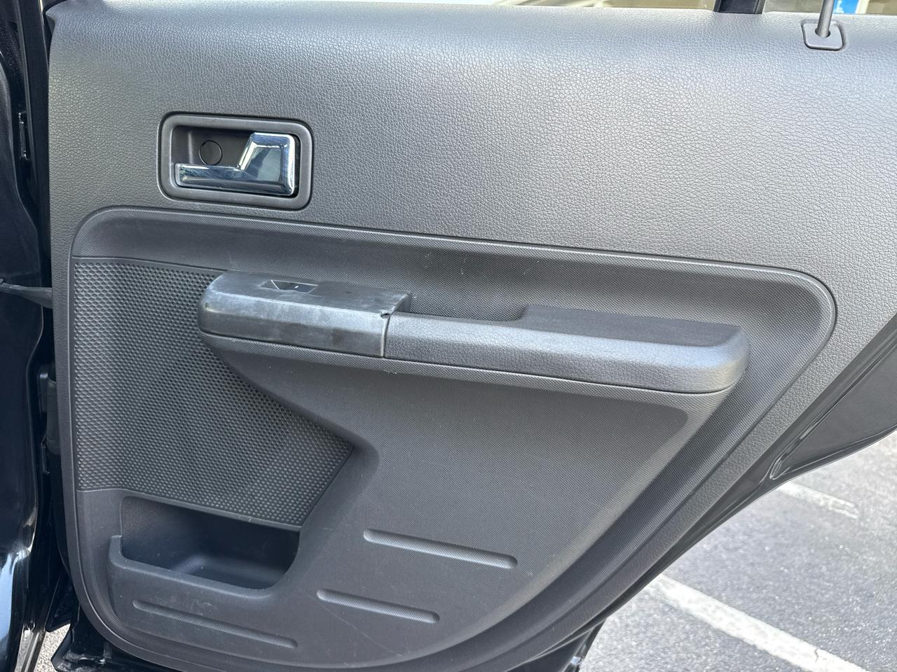 Ford Edge 4dr SEL FWD 2010