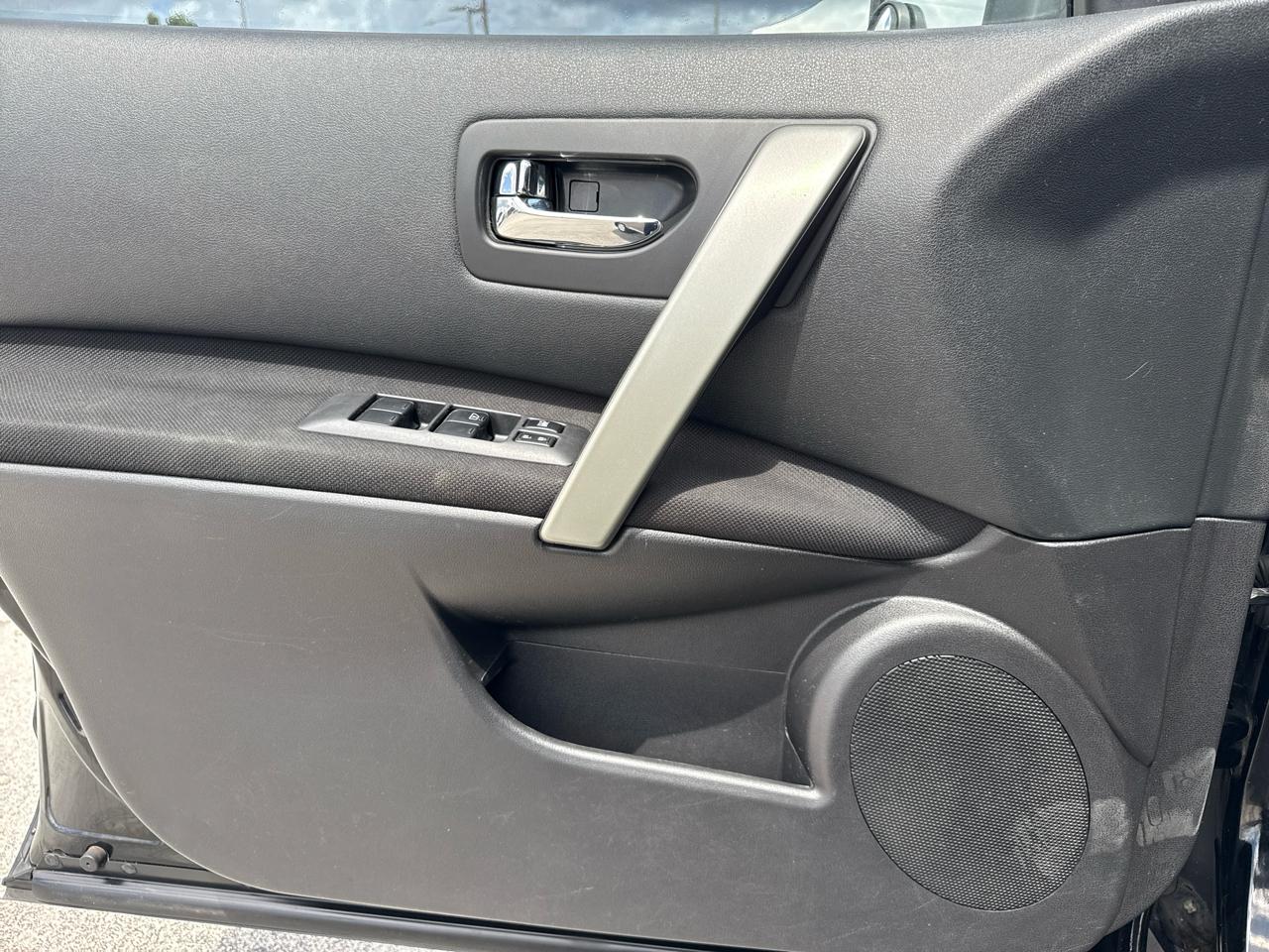 Nissan Rogue AWD 4dr S 2012