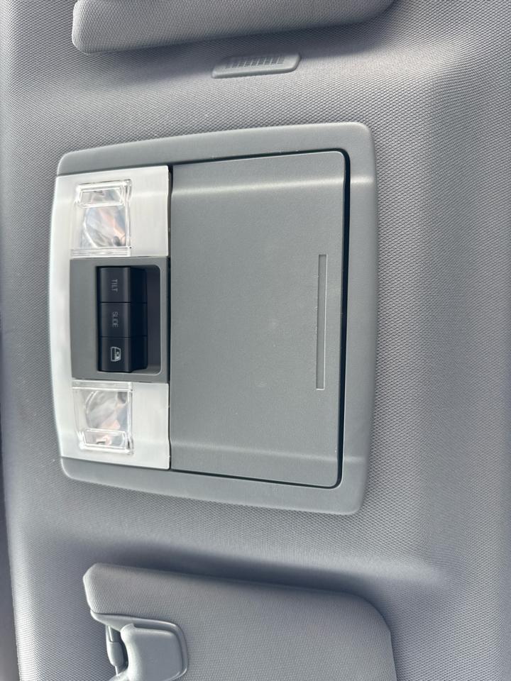 Ford F-150 4WD SuperCrew 145" Platinum 2012