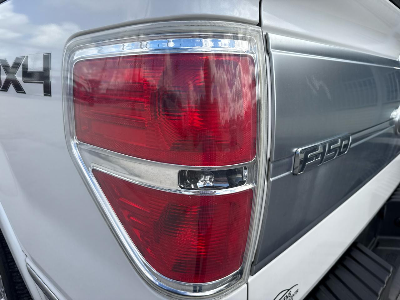 Ford F-150 4WD SuperCrew 145" Platinum 2012