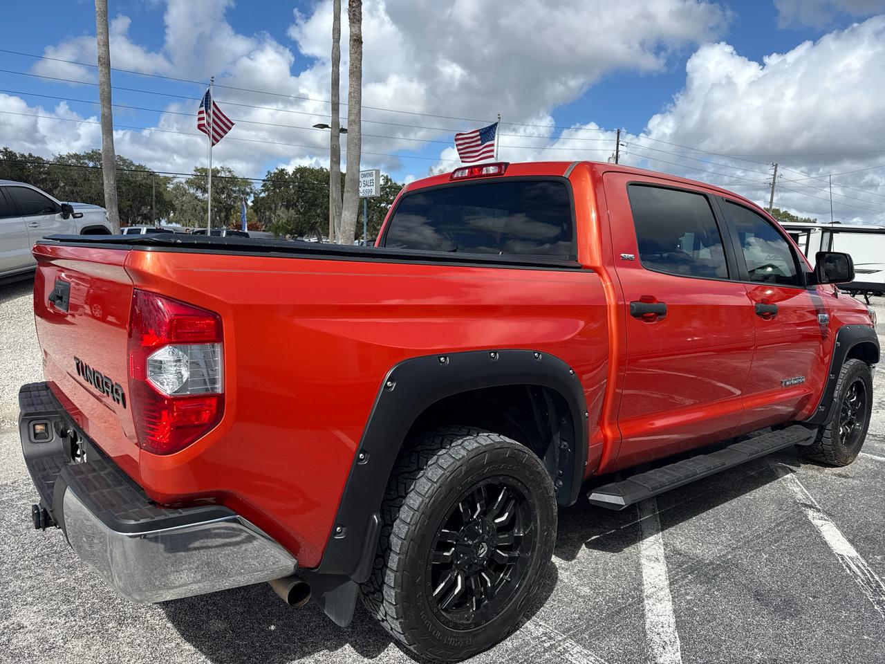 Toyota Tundra 2WD SR5 CrewMax 5.5' Bed 5.7L (Natl) 2018