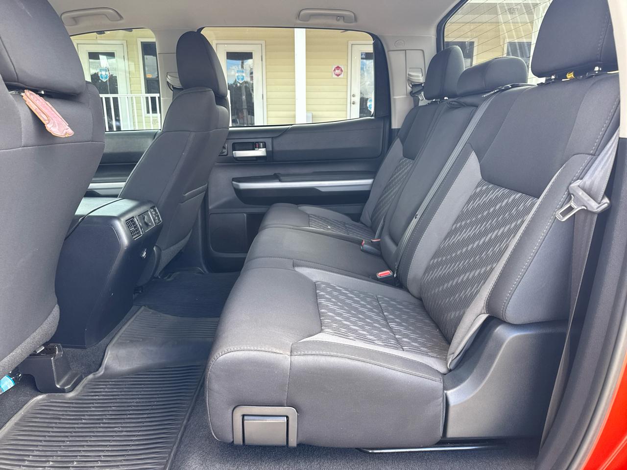 Toyota Tundra 2WD SR5 CrewMax 5.5' Bed 5.7L (Natl) 2018