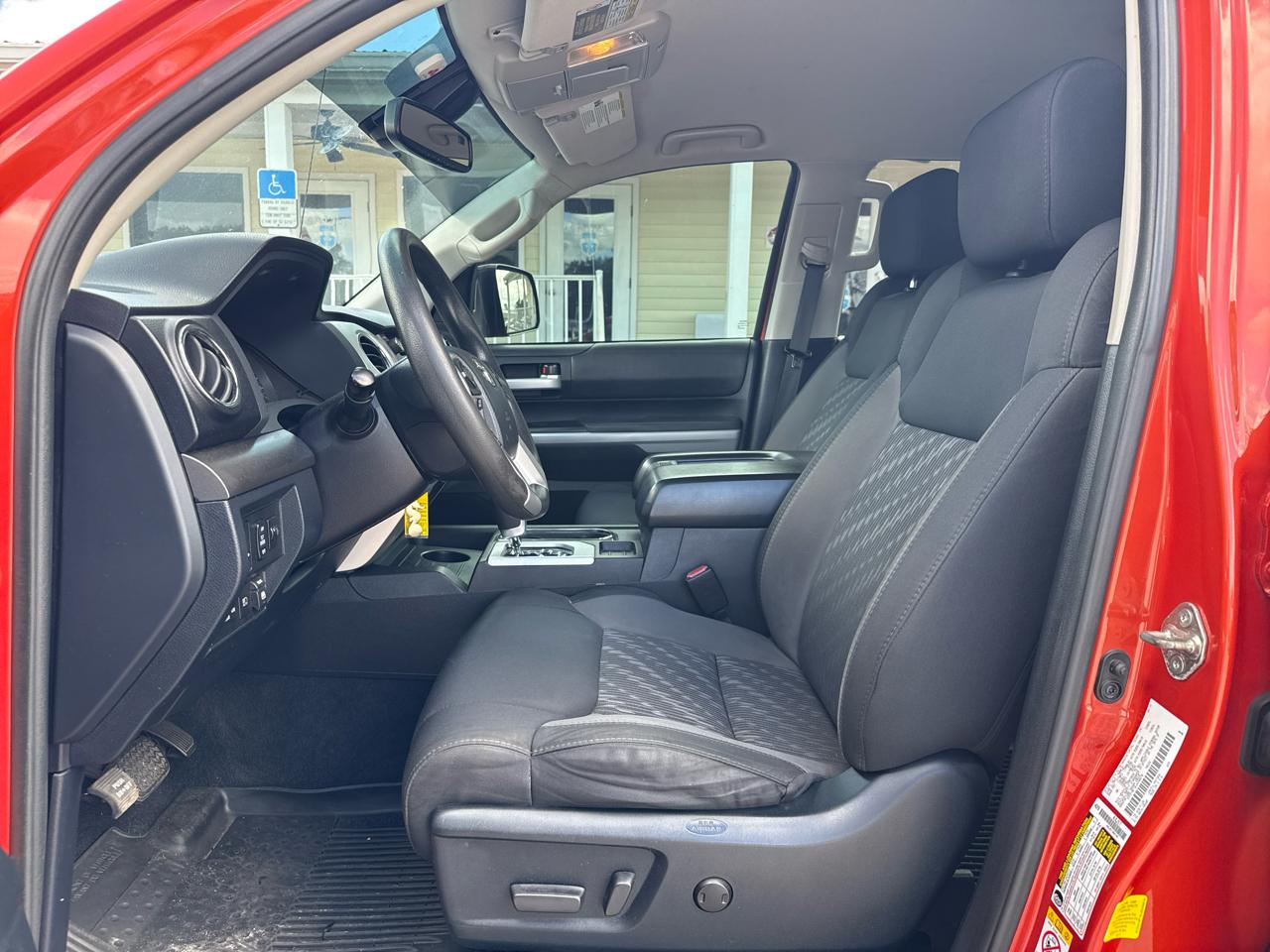 Toyota Tundra 2WD SR5 CrewMax 5.5' Bed 5.7L (Natl) 2018