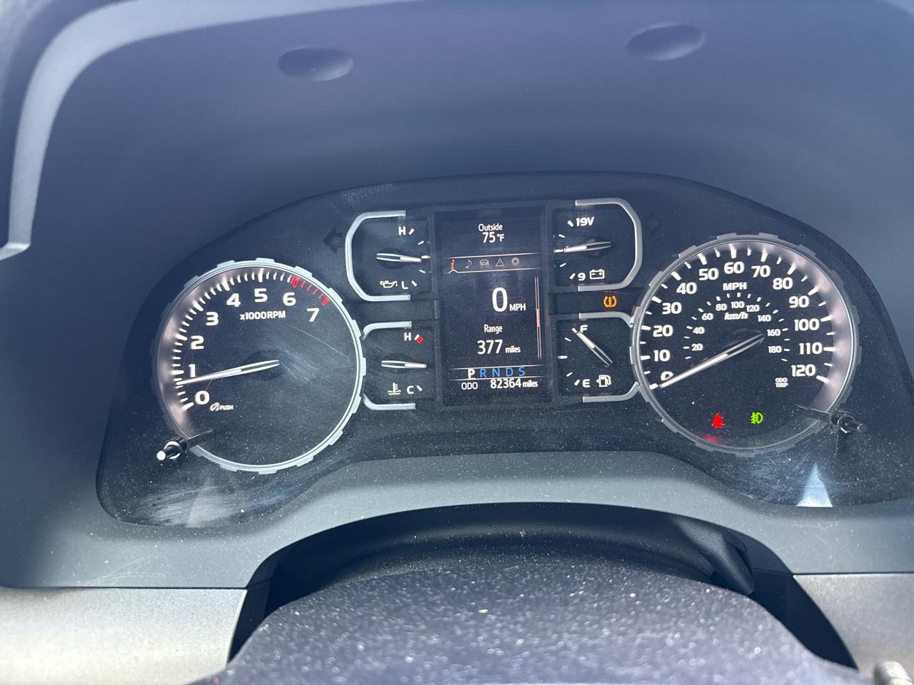 Toyota Tundra 2WD SR5 CrewMax 5.5' Bed 5.7L (Natl) 2018