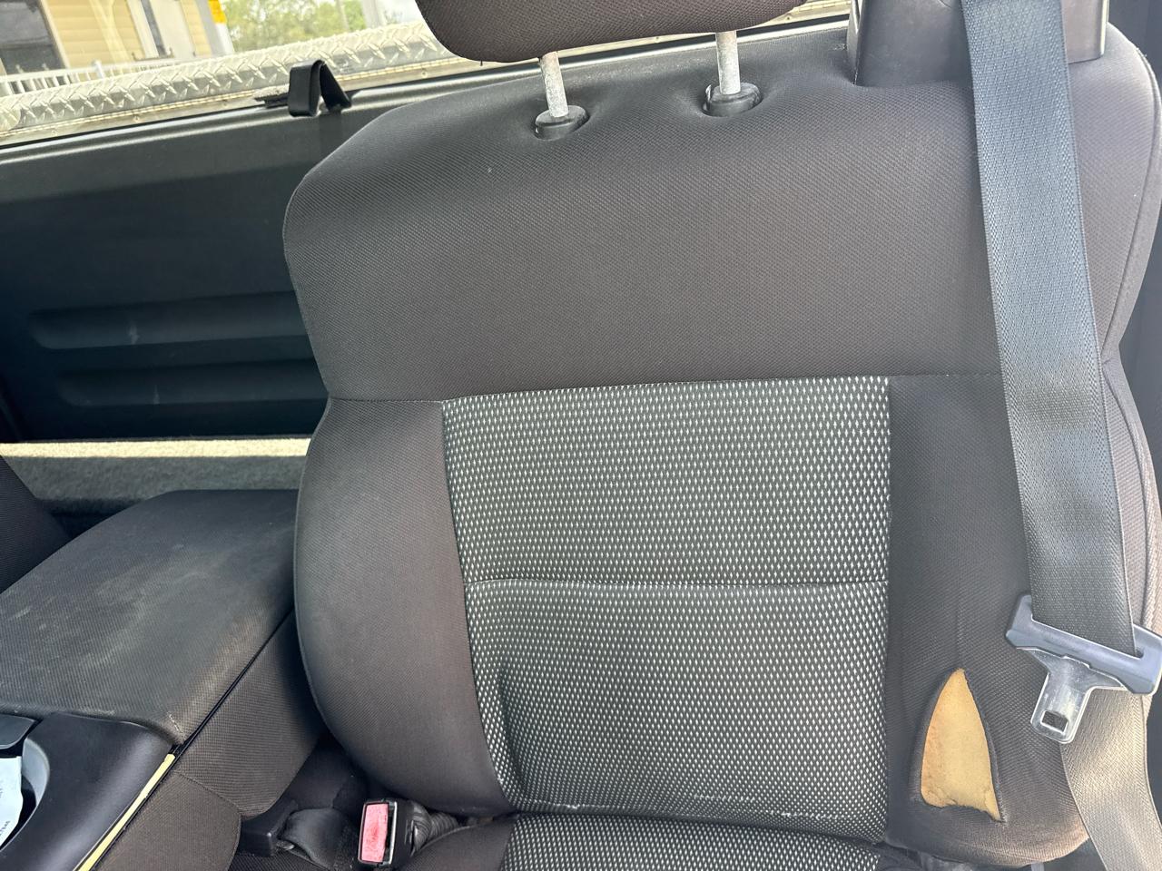 Ford F-150 Reg Cab 126" XLT 4WD 2004
