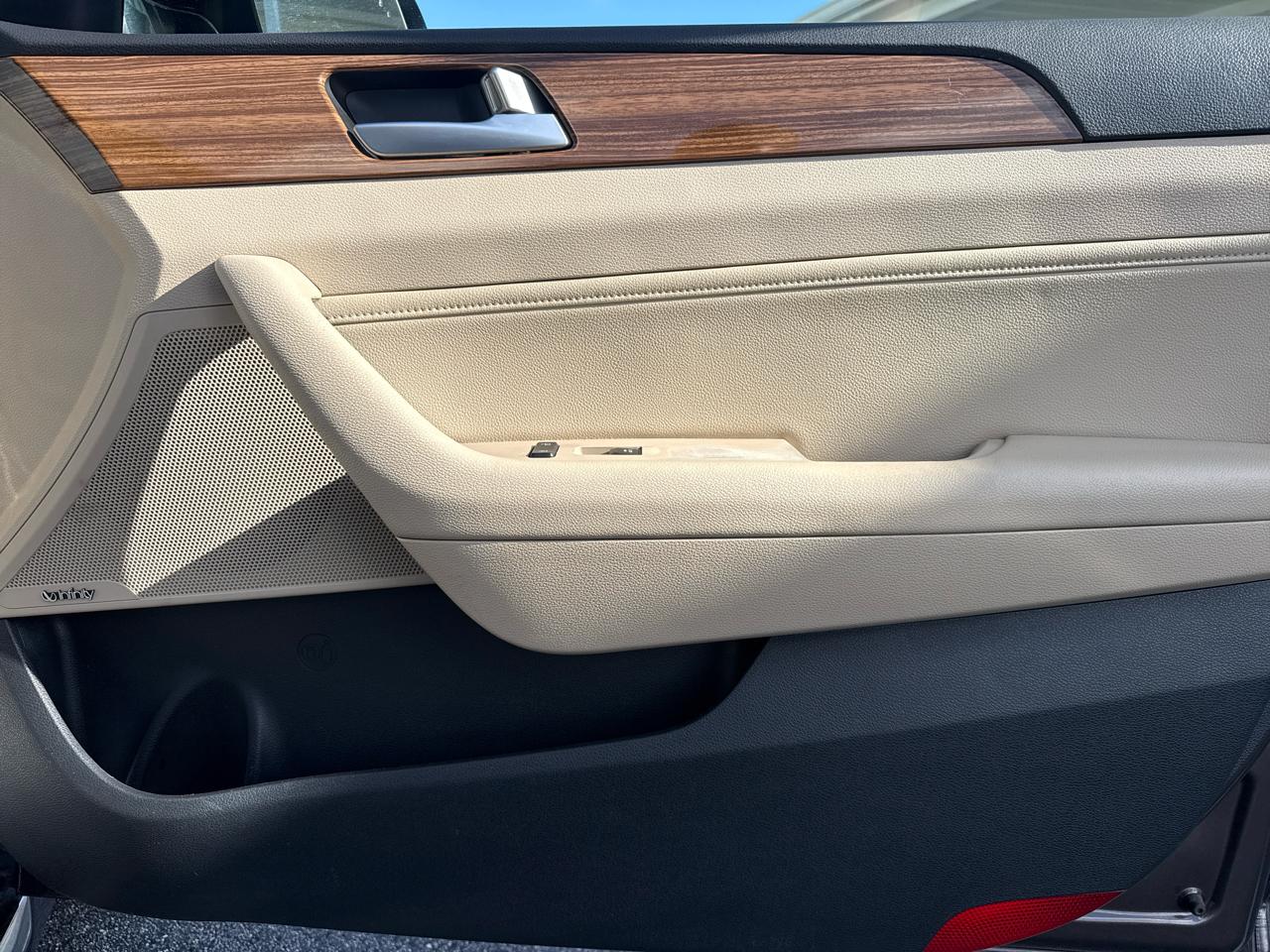 Hyundai Sonata 4dr Sdn 2.4L Limited 2015