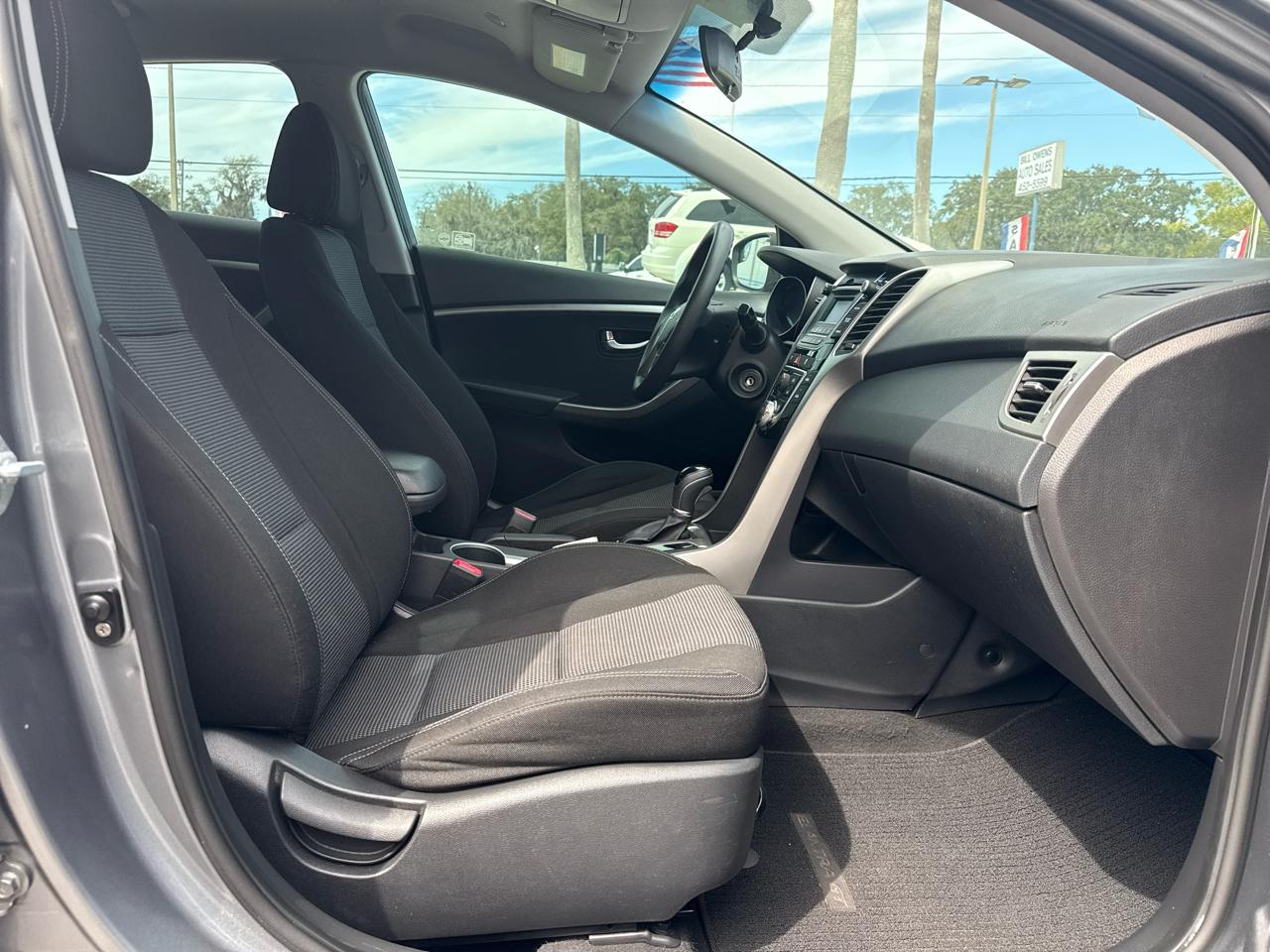 Hyundai Elantra GT Auto 2017