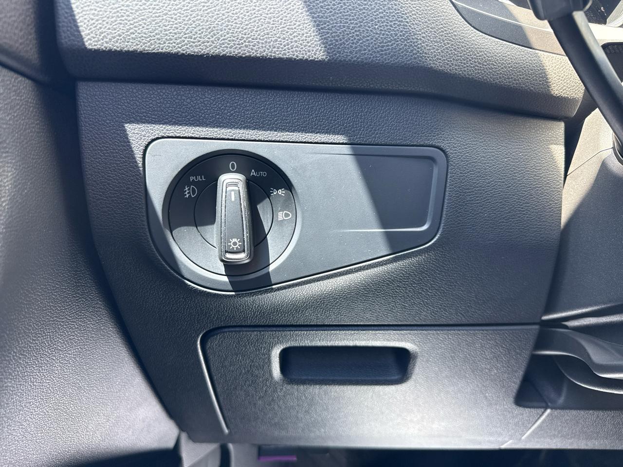 Volkswagen Tiguan 2.0T SEL FWD 2018