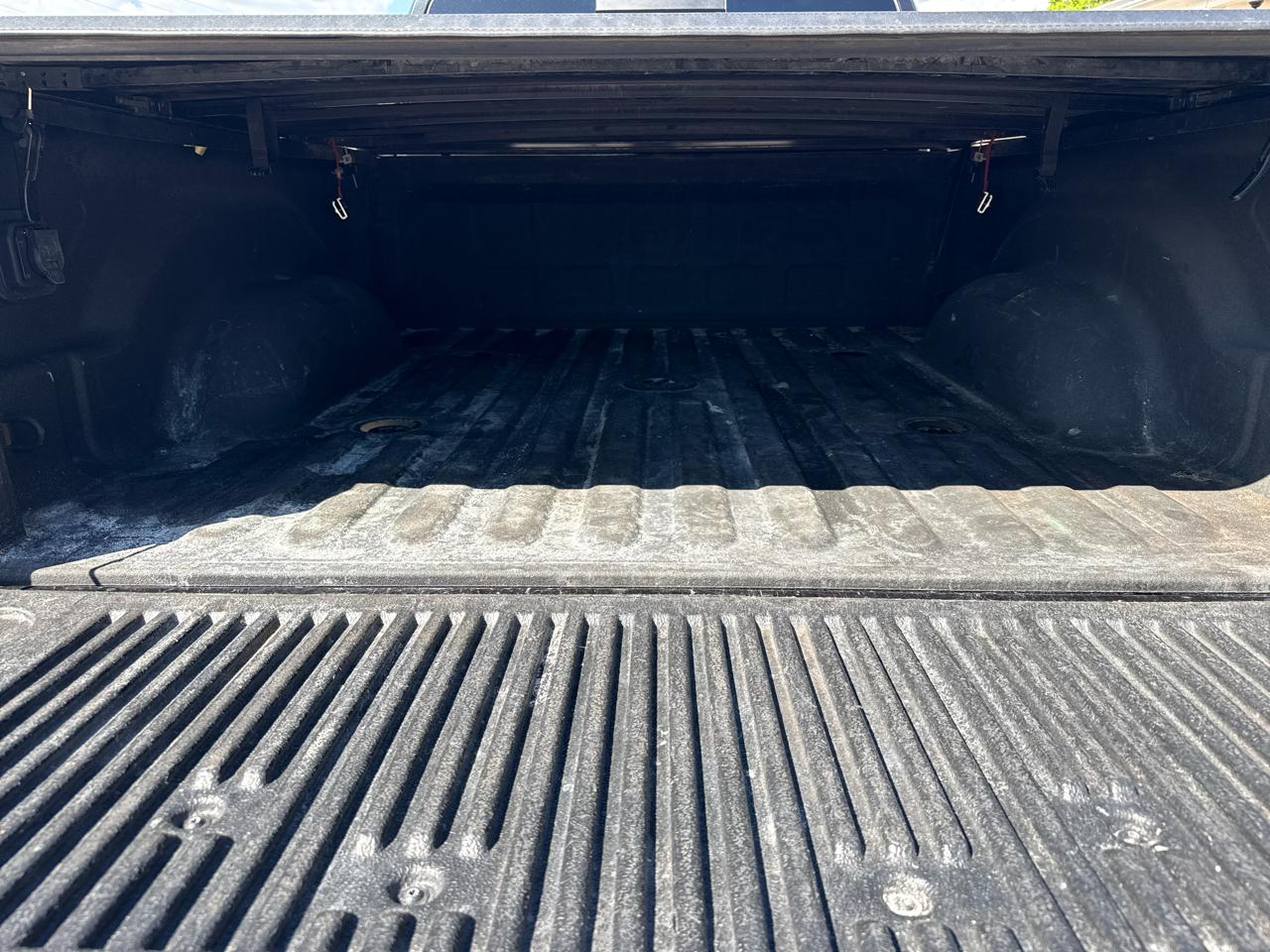 RAM 2500 Laramie 4x4 Mega Cab 6'4" Box 2017