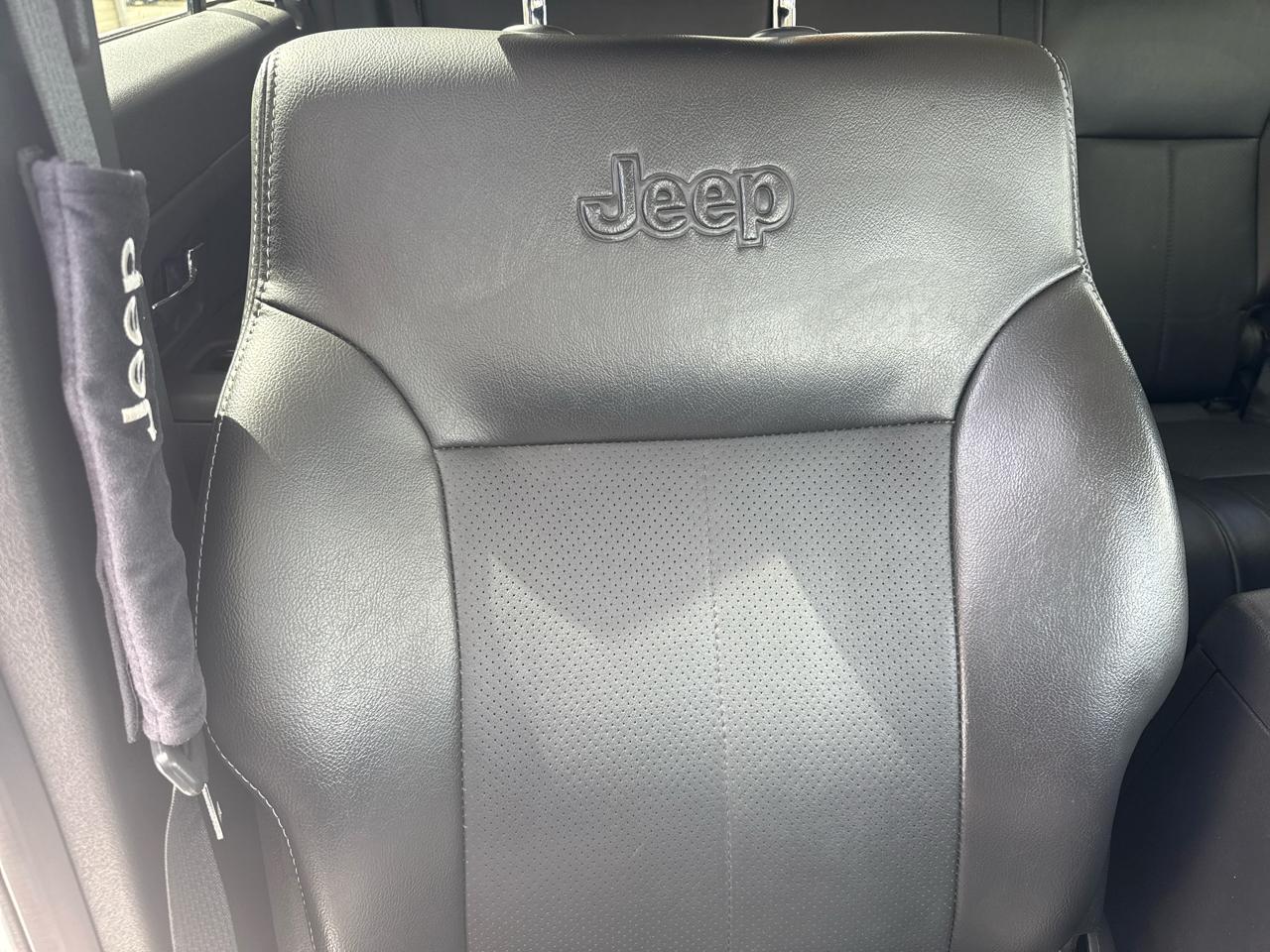 Jeep Liberty RWD 4dr Sport Latitude 2012