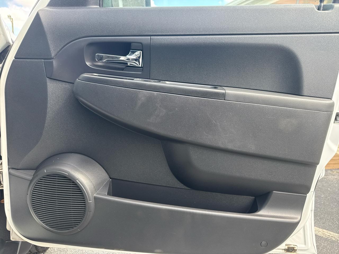 Jeep Liberty RWD 4dr Sport Latitude 2012