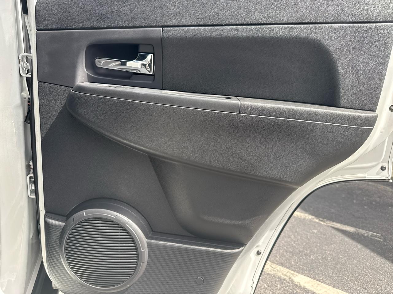 Jeep Liberty RWD 4dr Sport Latitude 2012