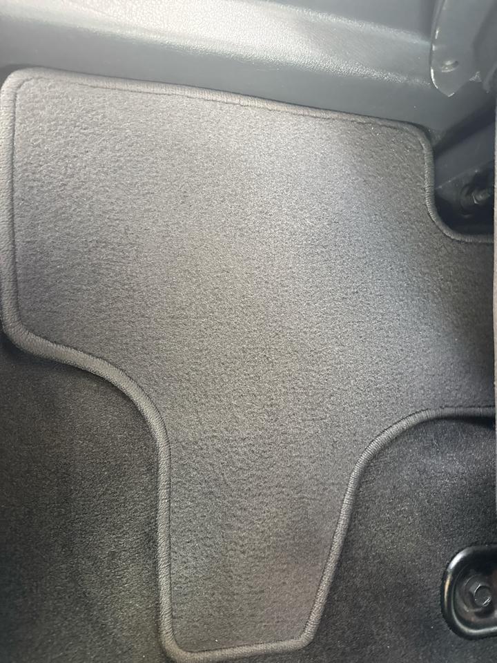 Jeep Liberty RWD 4dr Sport Latitude 2012