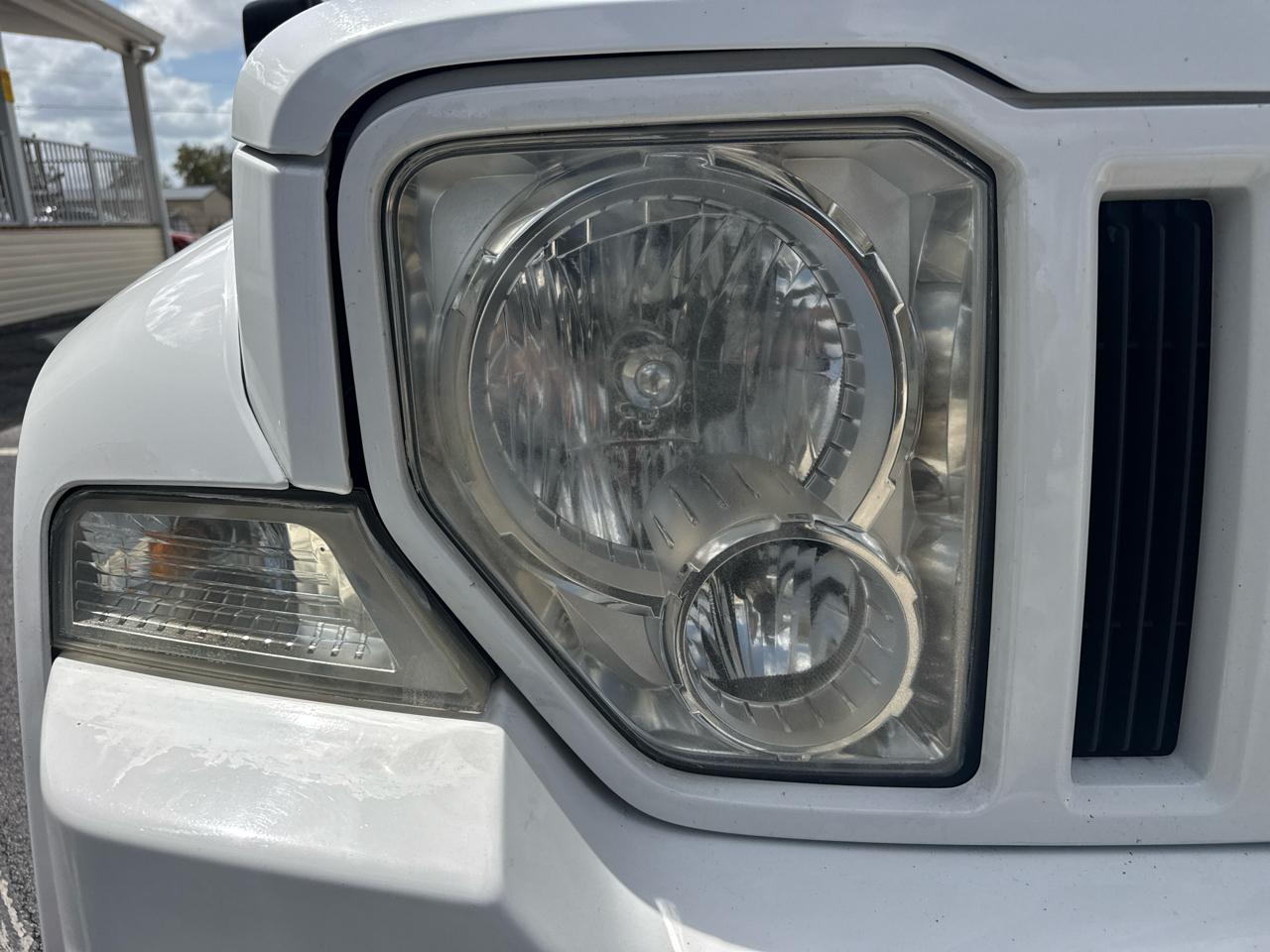 Jeep Liberty RWD 4dr Sport Latitude 2012