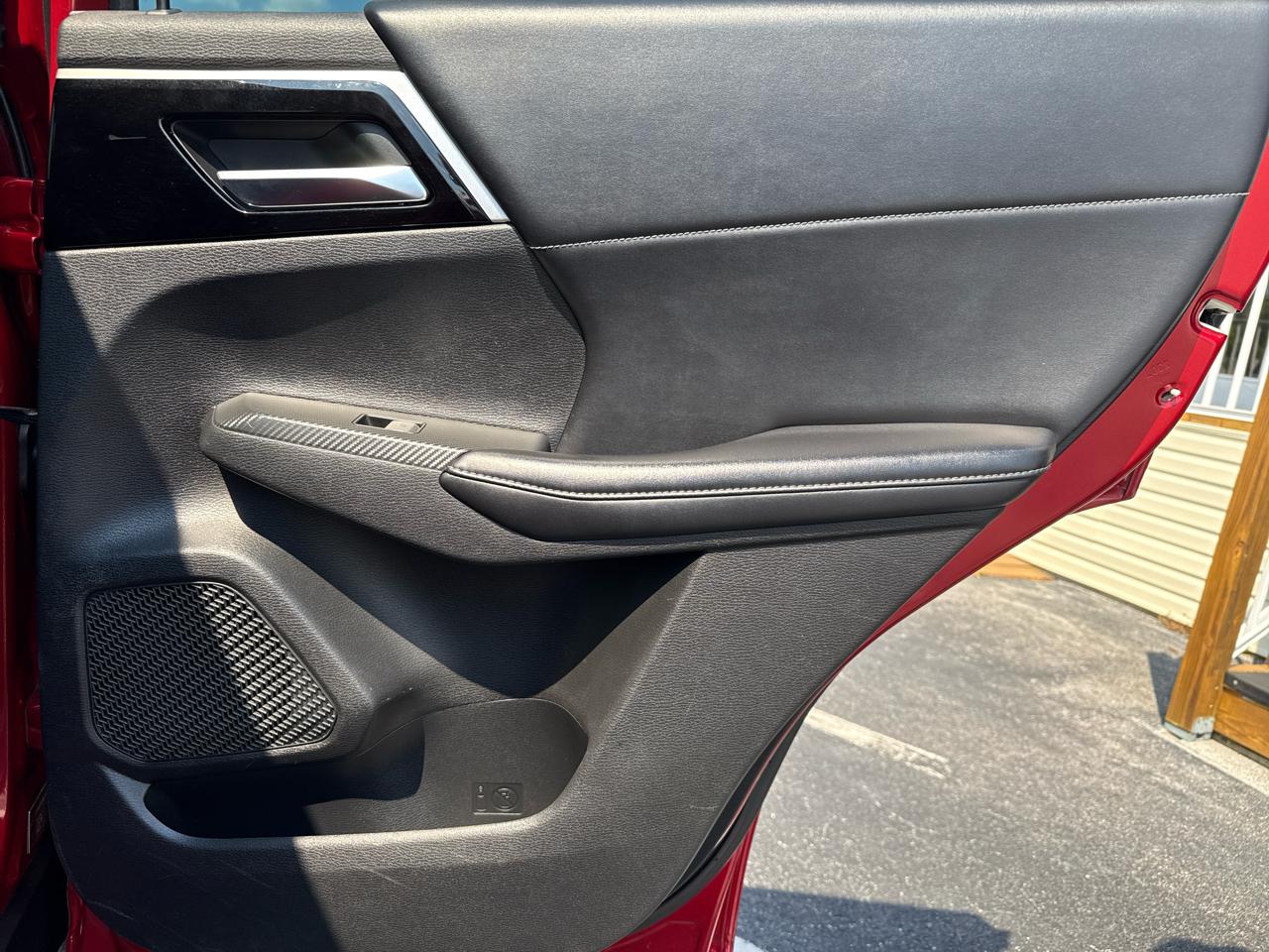 Mitsubishi Outlander SE Launch Edition FWD 2022