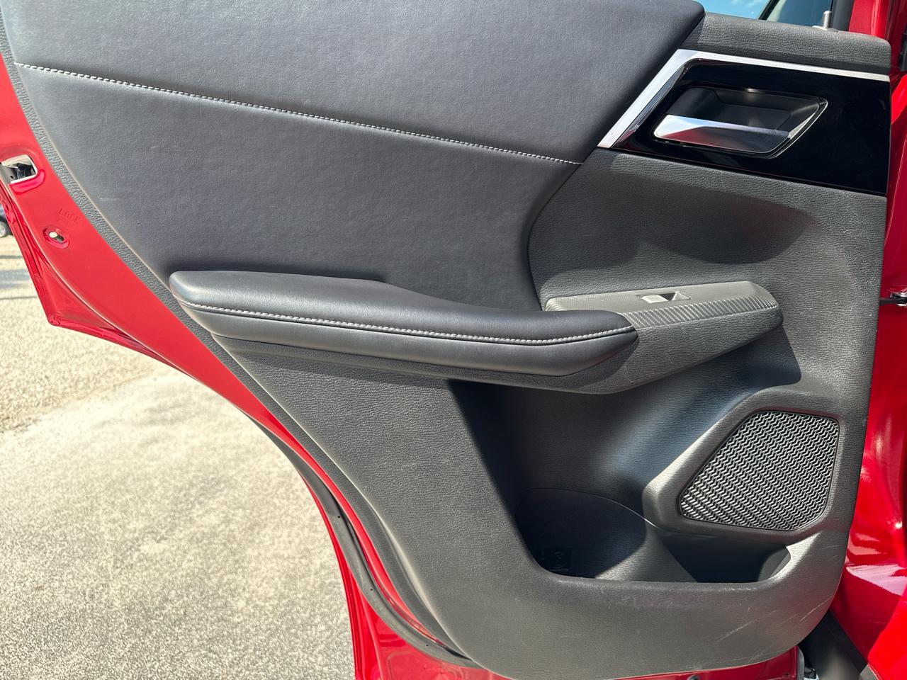 Mitsubishi Outlander SE Launch Edition FWD 2022