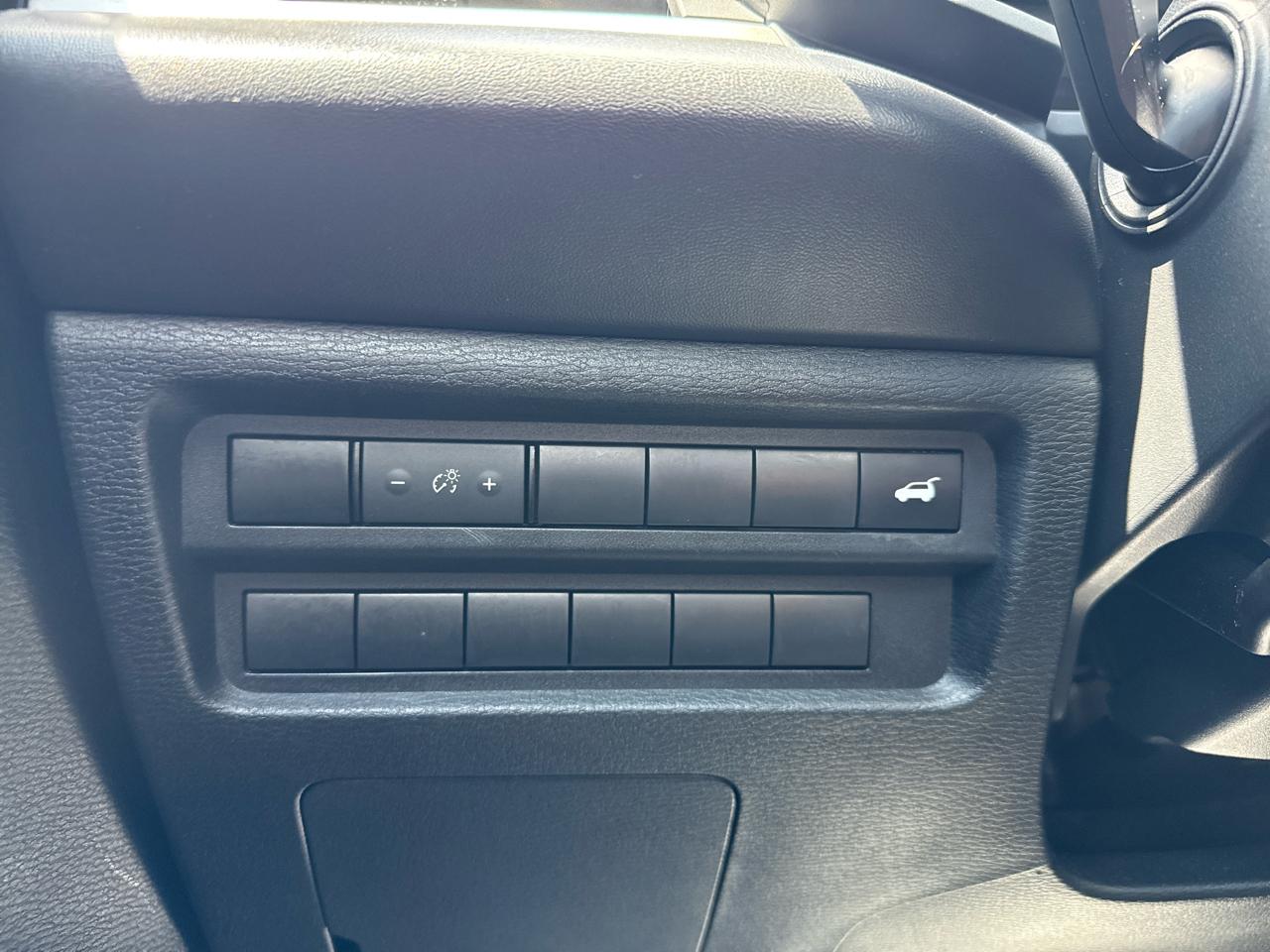 Mitsubishi Outlander SE Launch Edition FWD 2022