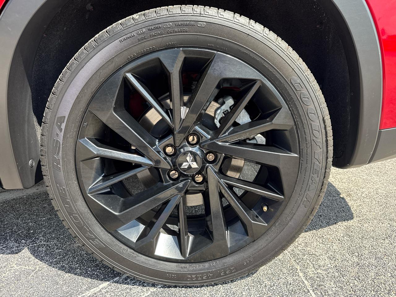 Mitsubishi Outlander SE Launch Edition FWD 2022