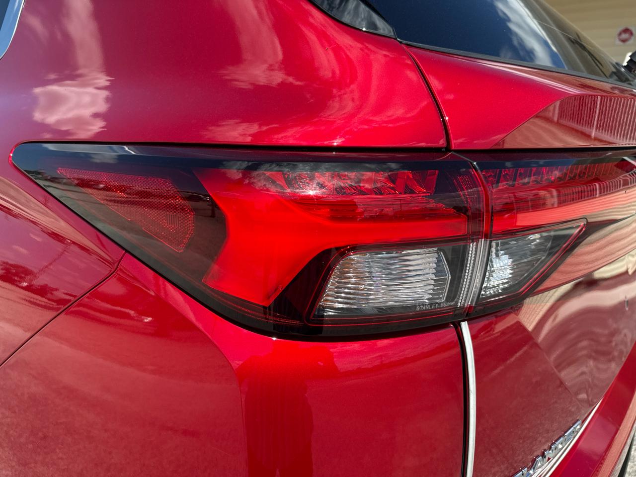 Mitsubishi Outlander SE Launch Edition FWD 2022