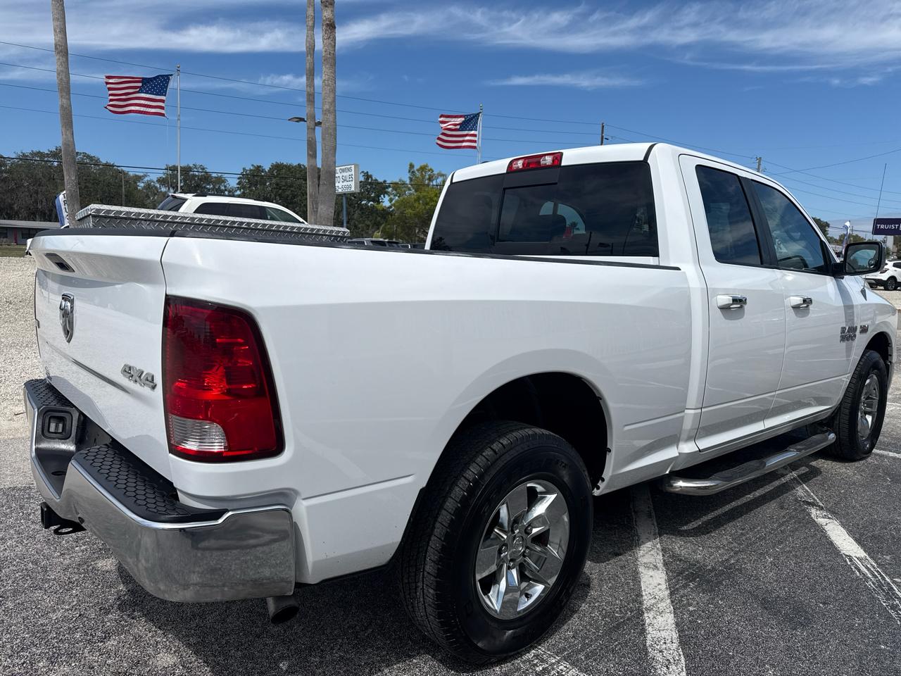 RAM 1500 4WD Quad Cab 140.5" SLT 2014