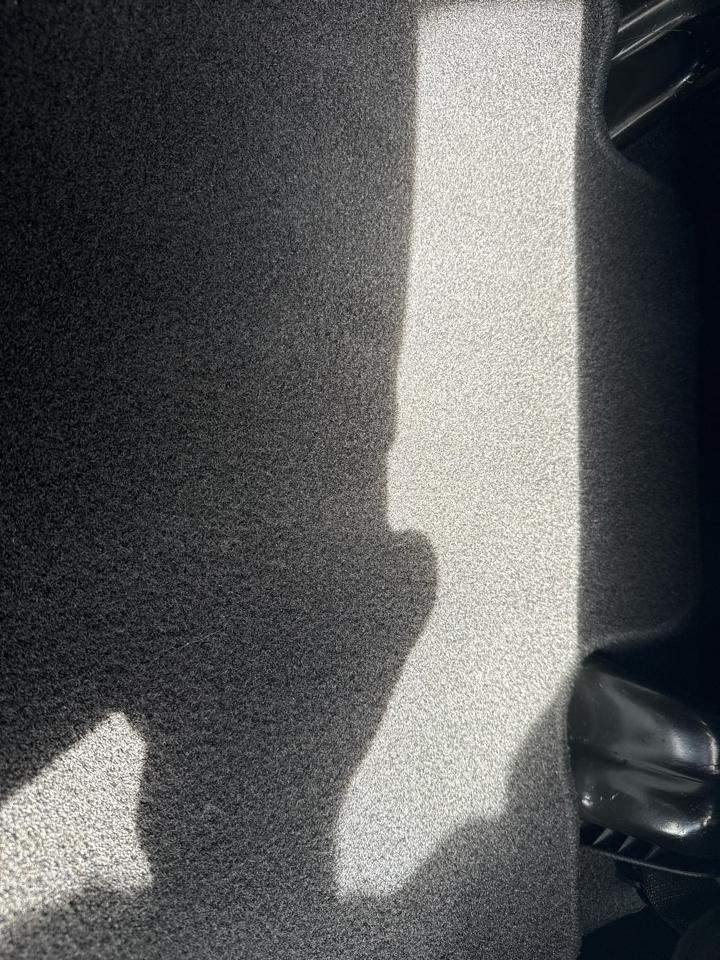 RAM 1500 4WD Quad Cab 140.5" SLT 2014