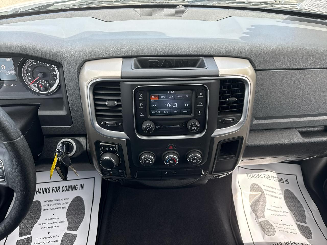 RAM 1500 4WD Quad Cab 140.5" SLT 2014