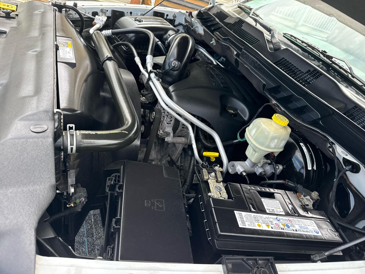 RAM 1500 4WD Quad Cab 140.5" SLT 2014