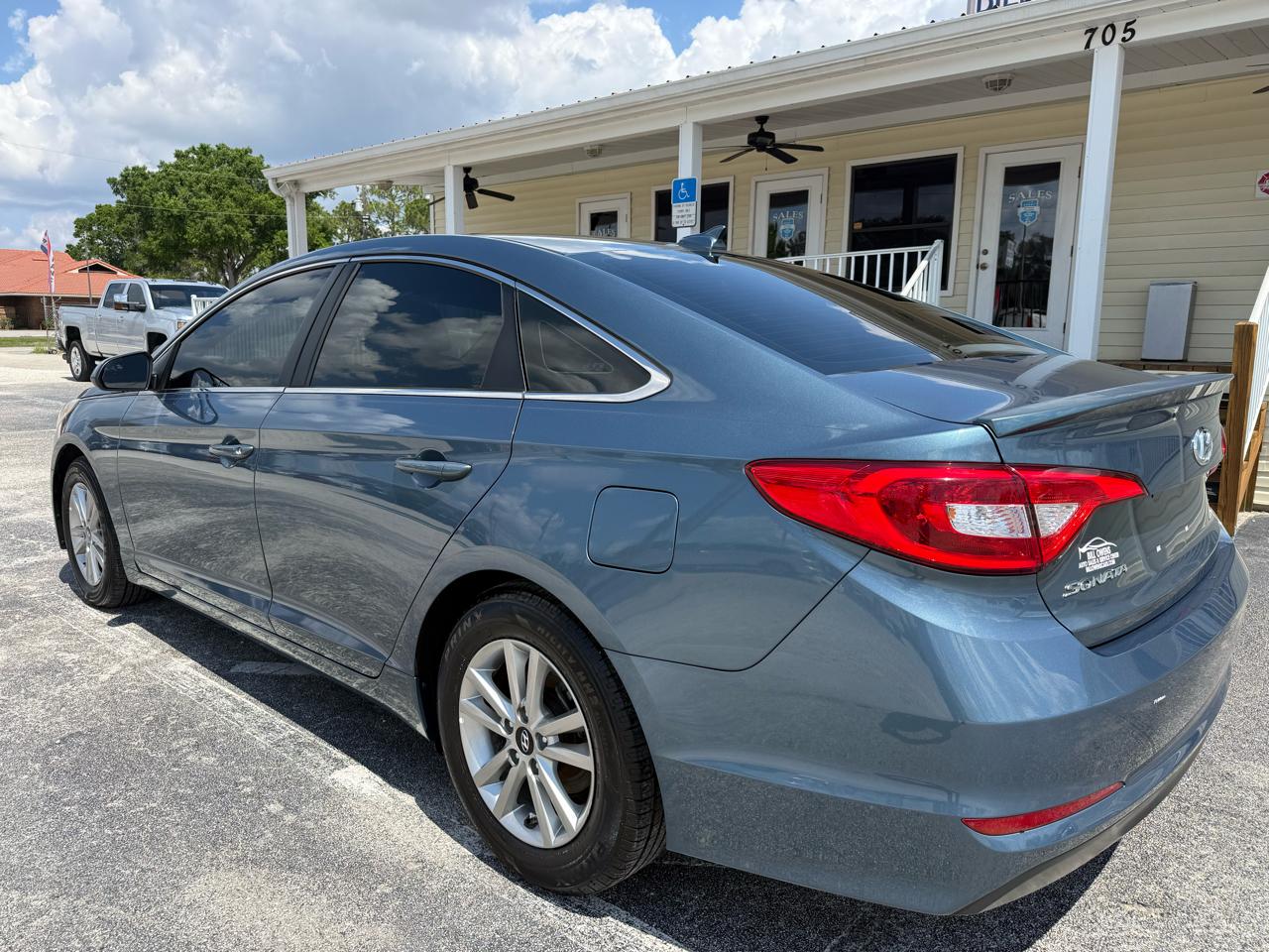 Hyundai Sonata SE 2.4L 2017