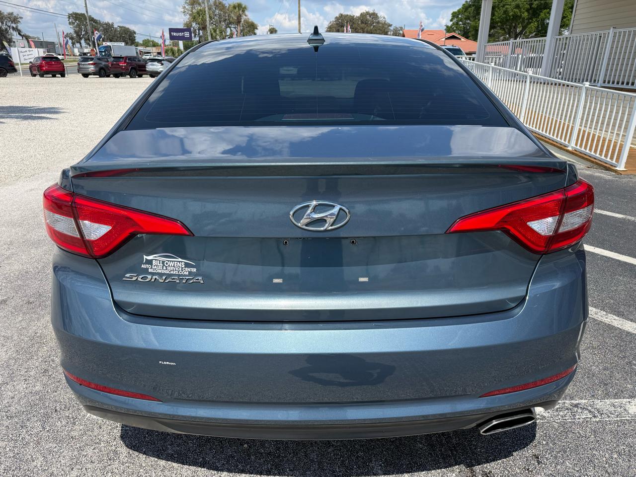 Hyundai Sonata SE 2.4L 2017
