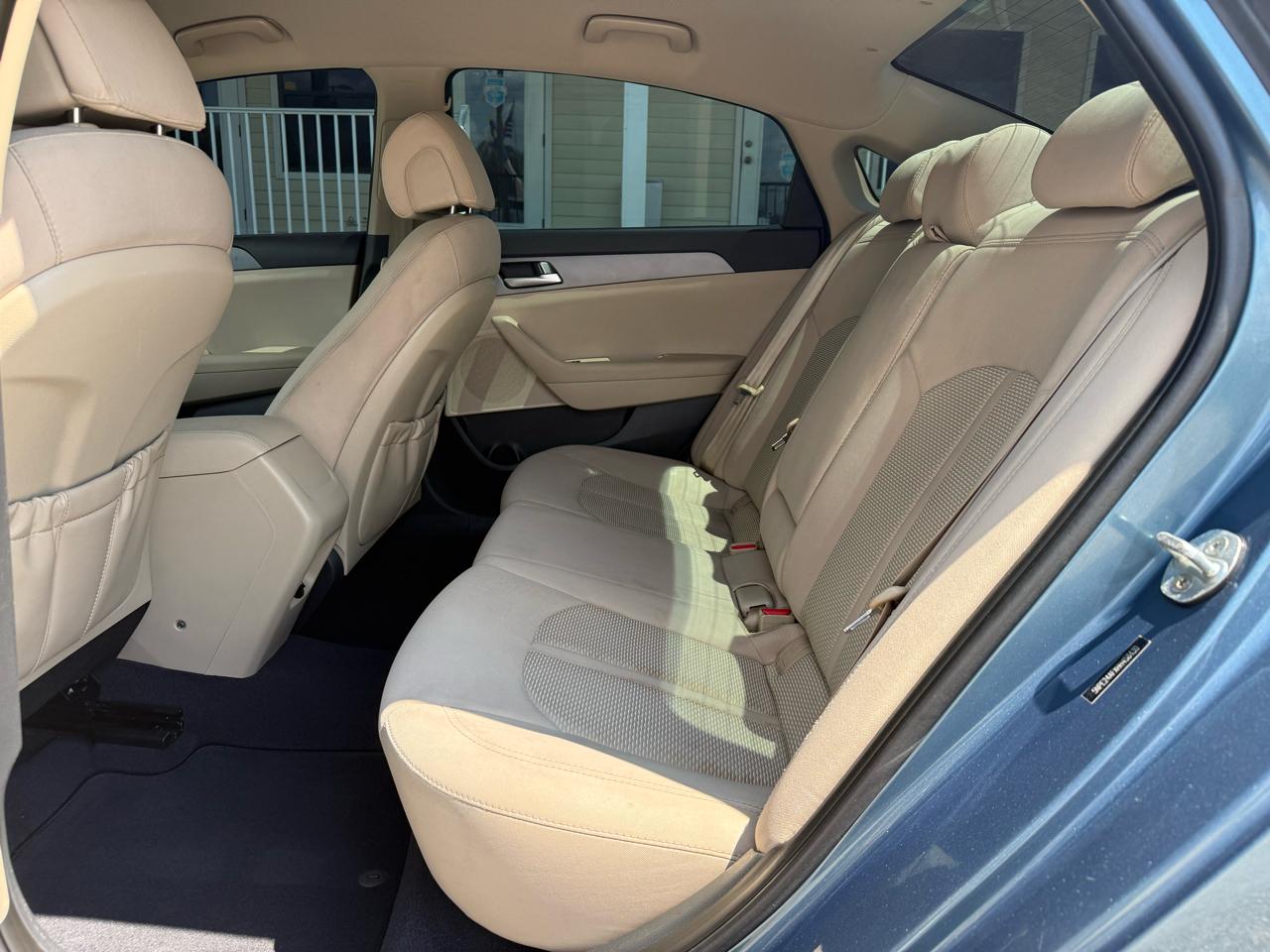 Hyundai Sonata SE 2.4L 2017